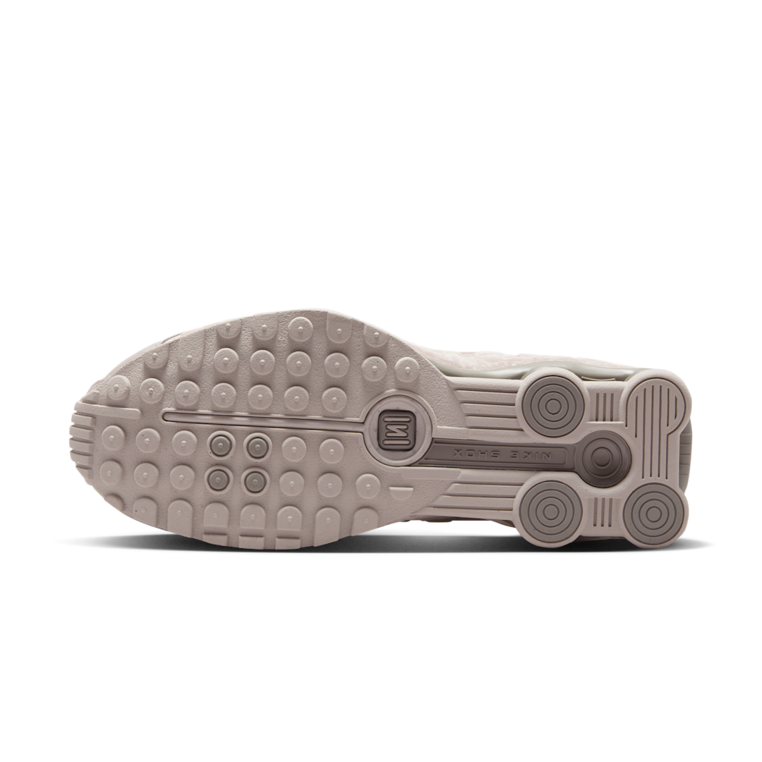 Overkicks - Nike Shox R4 Flat Pewter Floral (HV0934-001) - detalle suela