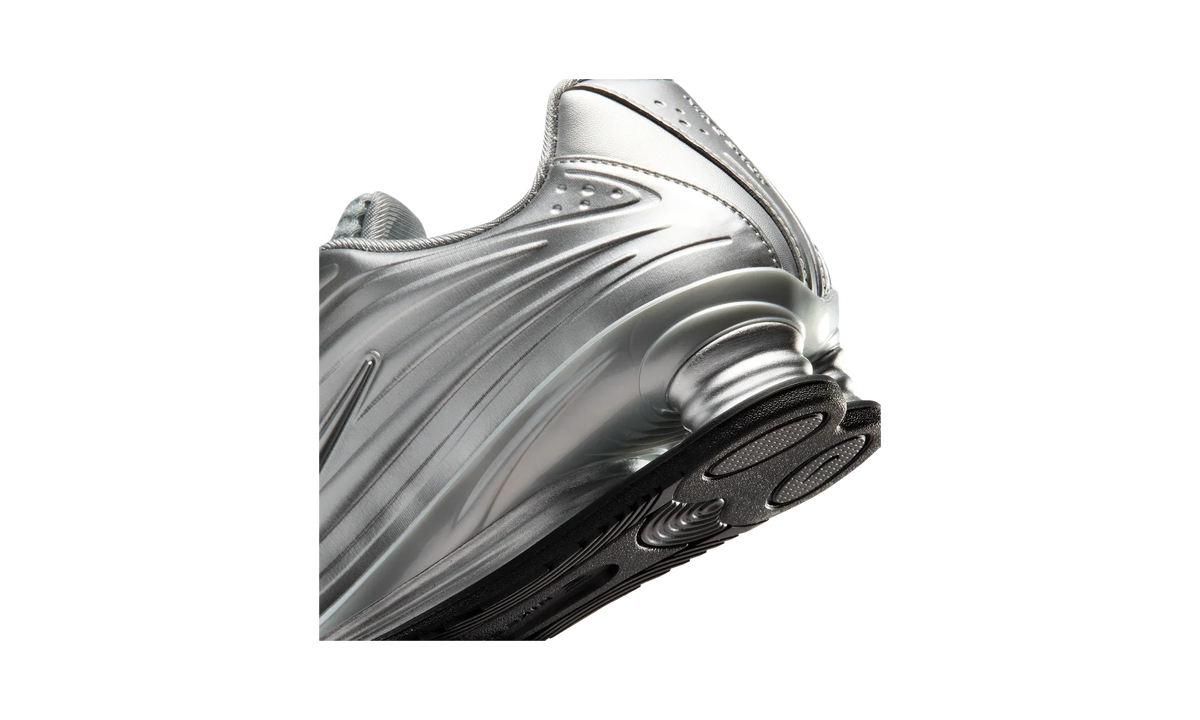 Overkicks - Nike Shox Z Metallic Silver Black (Womens) (IO7843-002) - detalle
