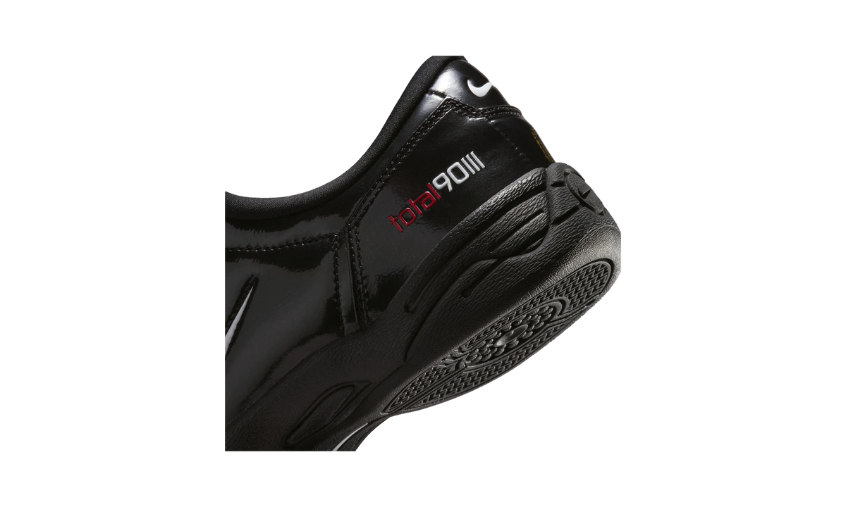 Overkicks - Nike Total 90 SE Black White University Red (Womens) (IO2389-001) - detalle
