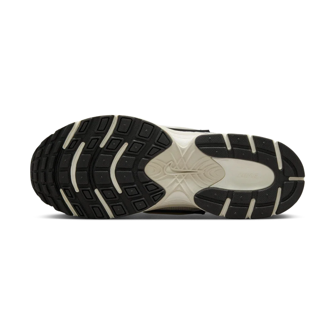Overkicks - Nike V5 RNR Sail Light Orewood Brown (Womens) (HQ7901-104) - detalle suela
