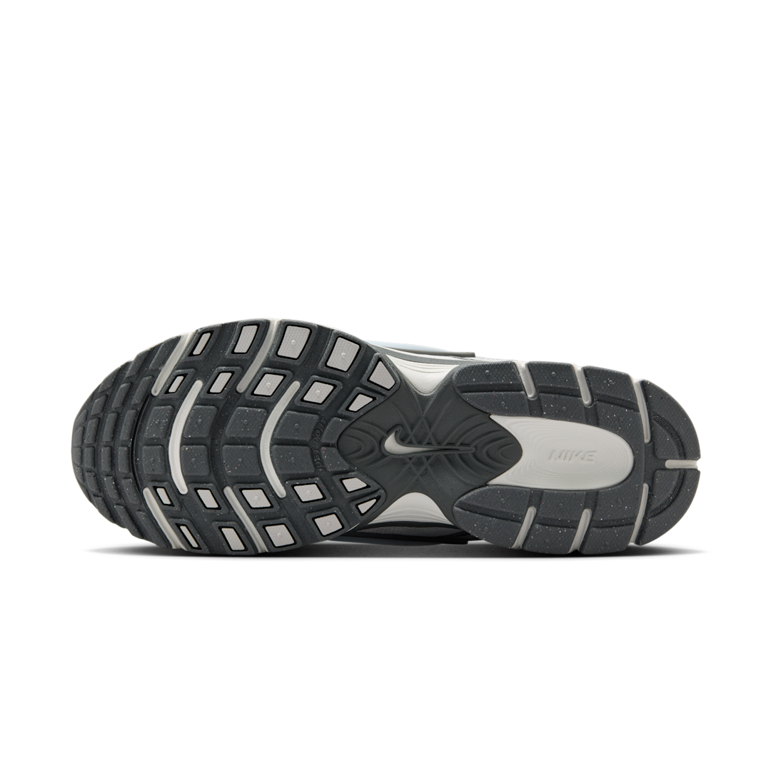 Overkicks - Nike V5 RNR Summit White Blue Tint Photon Dust Smoke Grey (Womens) (HQ7901-103) - detalle suela