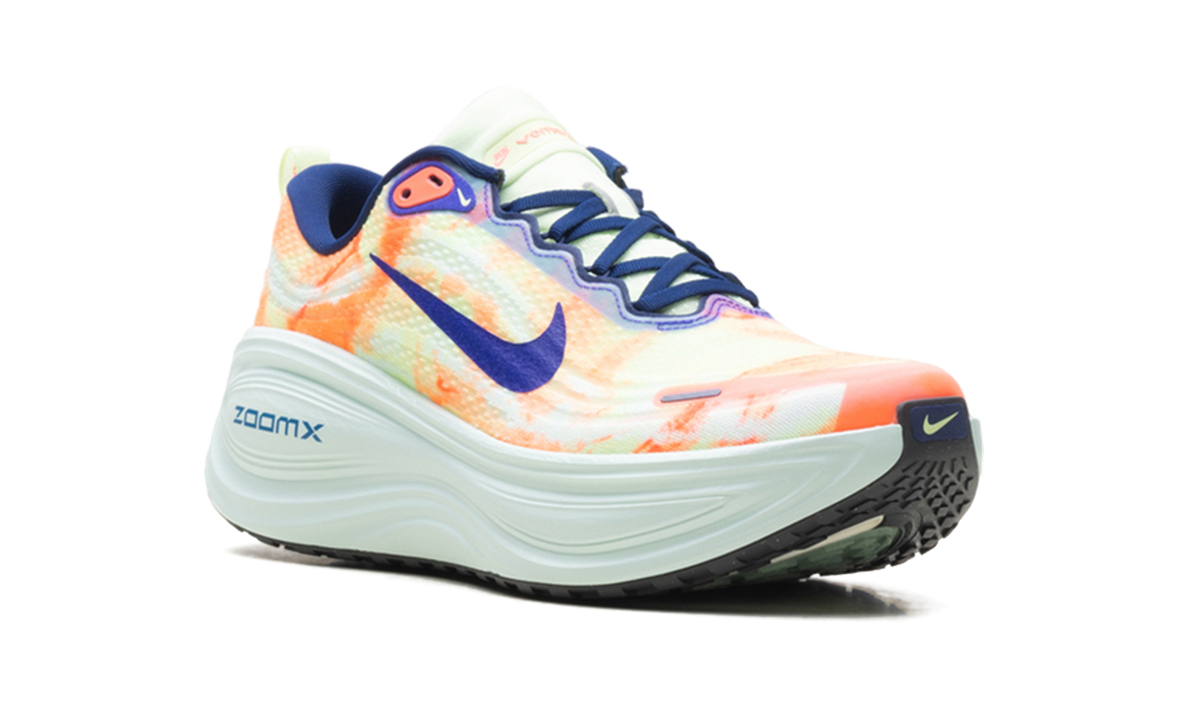 Overkicks - Nike Vomero Plus Barely Volt Multi-Color (IQ0605-701) - detalle lateral interior