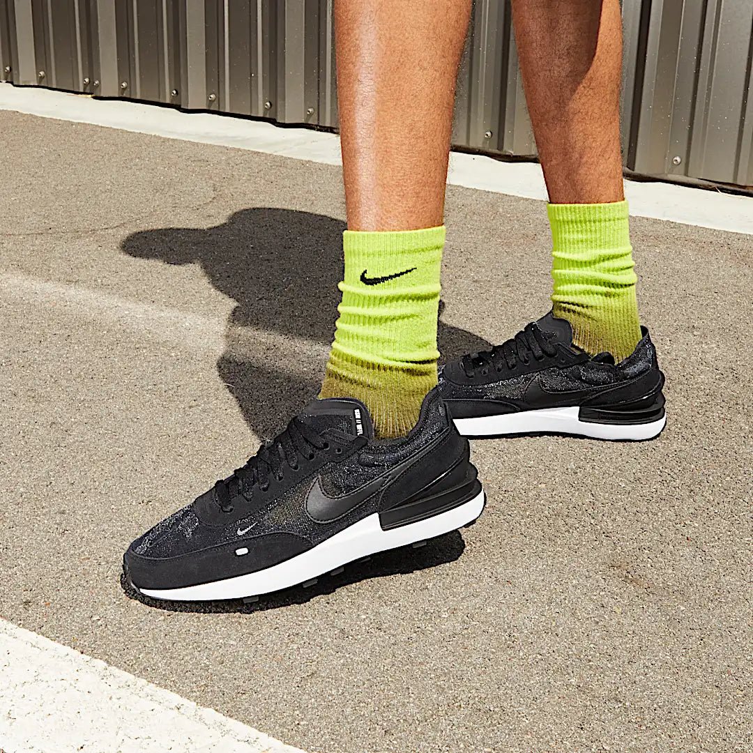 Overkicks - Nike Waffle One Black White (DA7995-001) - detalle suela