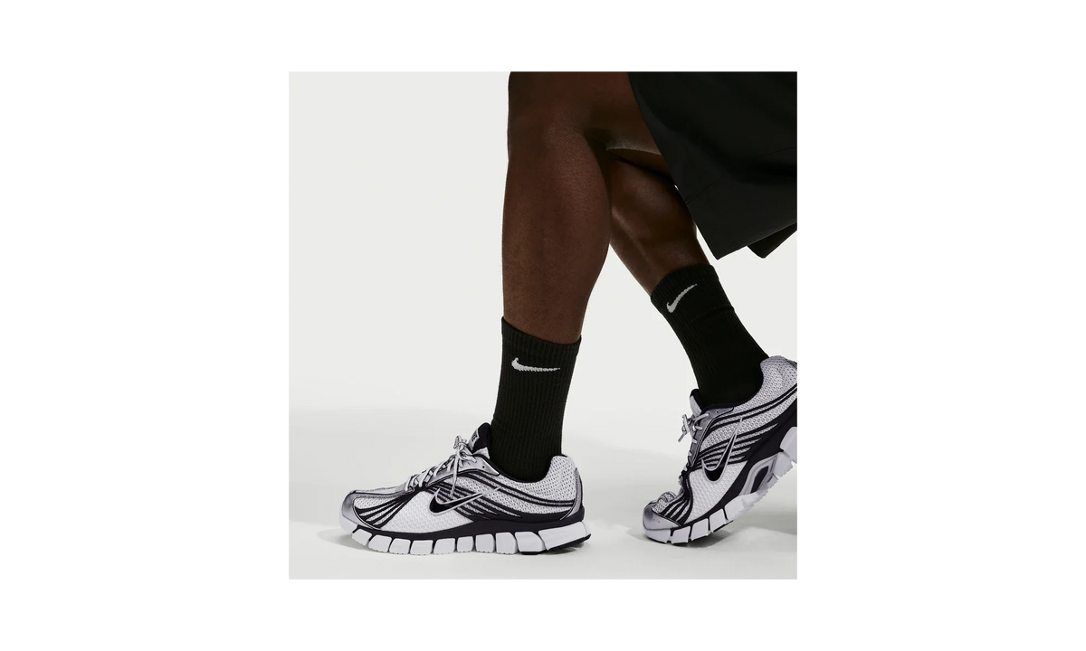 Overkicks - Nike Zoom Skylon 11 White Black Light Smoke Grey (IU1869-101) - detalle