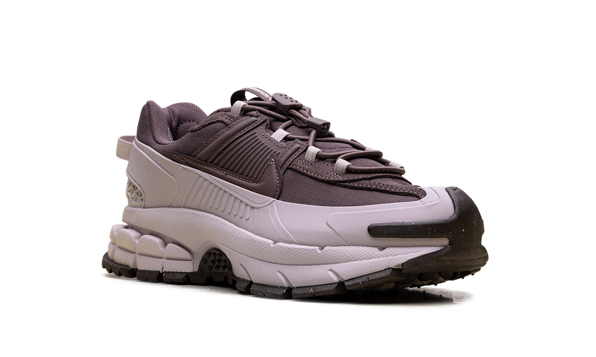 Overkicks - Nike Zoom Vomero 5 Roam Tattoo Particle Rose (Womens) (HQ2181-501) - detalle lateral interior