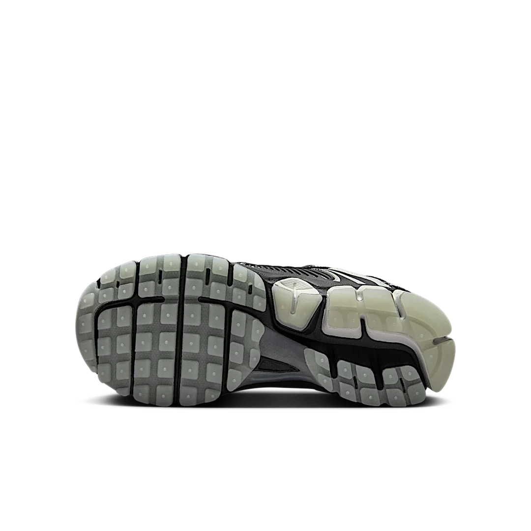 Overkicks - Nike Zoom Vomero 5 Spider (GS) (HQ3477-001) - imagen 4