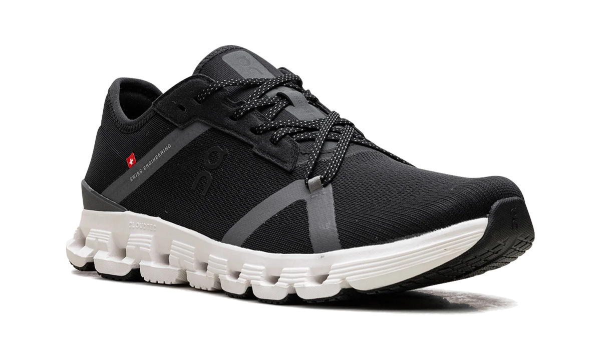 Overkicks - On Running Cloud X 4 AD Black Asphalt (Womens) (3WF10170397) - detalle lateral interior