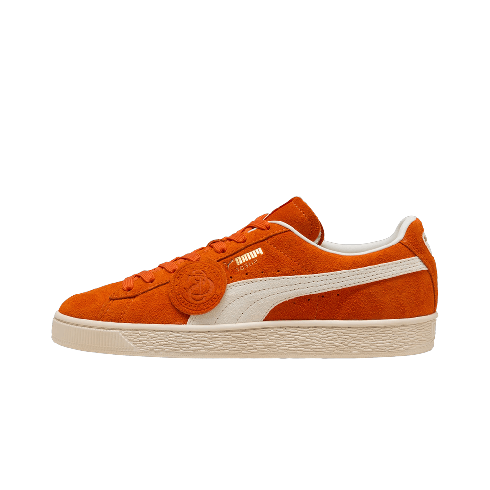 Overkicks - Puma Suede Charles F. Stead Orange Glo White (403766-02) - vista lateral