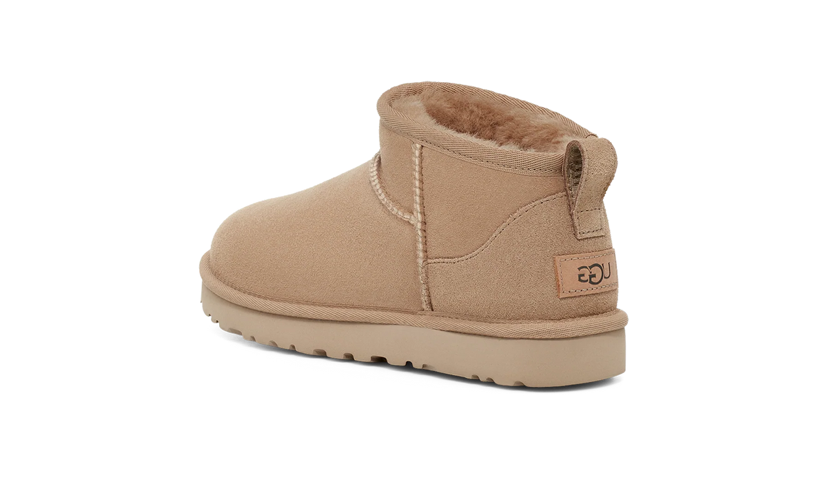 Overkicks - UGG Classic Ultra Mini Boot Sand (Womens) (1116109-SAN) - detalle suela