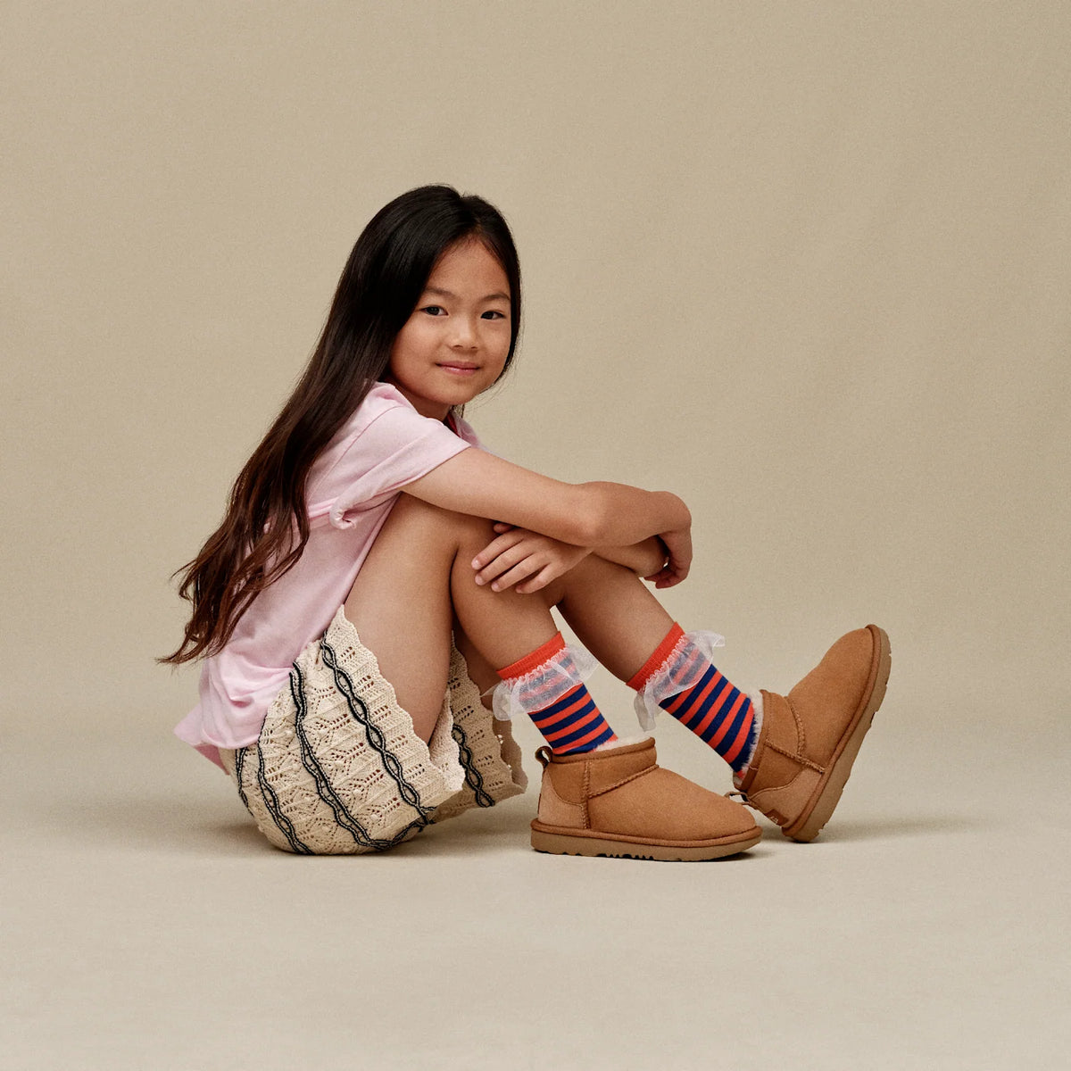 Overkicks - UGG Classic Ultra Mini Chestnut (Kids) (1130750K-CHE) - imagen 6