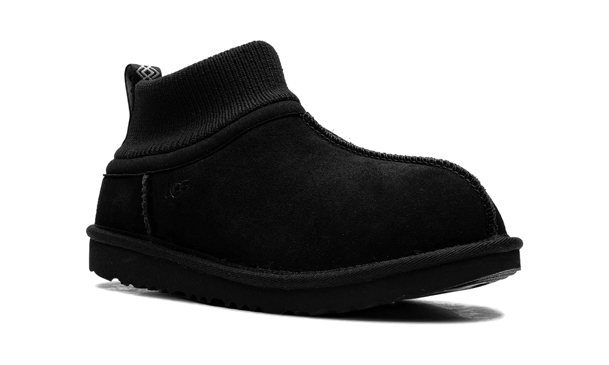 Overkicks - UGG Classic Ultra Stretch Cuff Slipper Black (Kids) (1157702K-BLK) - imagen 7