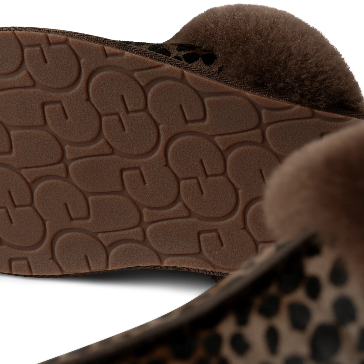 Overkicks - UGG Scuffette Caspian Slipper Burnt Cedar (Womens) (1158352-BCDR) - vista superior