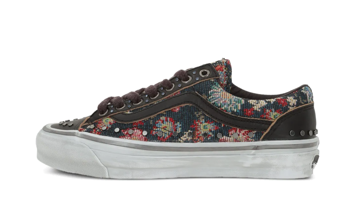 Overkicks - Vans OTW Old Skool 36 Vibram Floral Rivets Black (VN000D2GBLA) - vista lateral