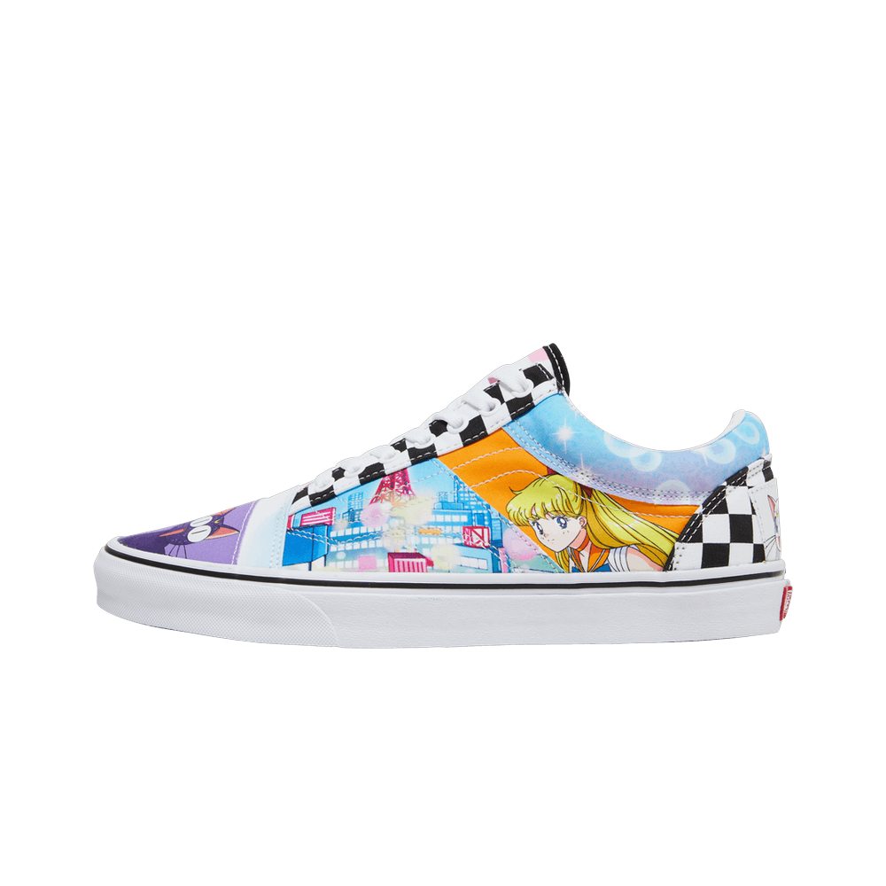Overkicks - Vans Old Skool Patchwork Pretty Guardian Sailor Moon (VN0005U7448) - vista lateral