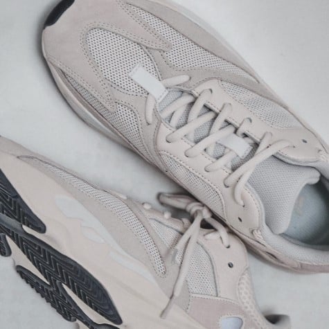 Overkicks - Yeezy Boost 700 Analog (EG7596) - detalle lateral interior