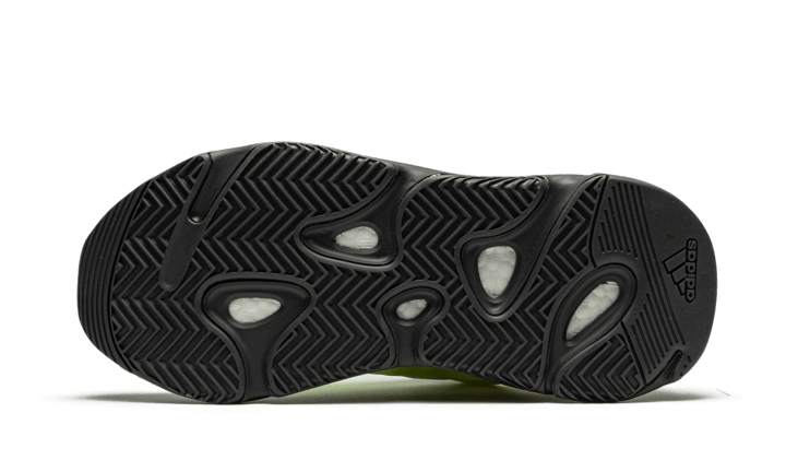 Overkicks - Yeezy Boost 700 MNVN Phosphor (FY3727) - detalle suela