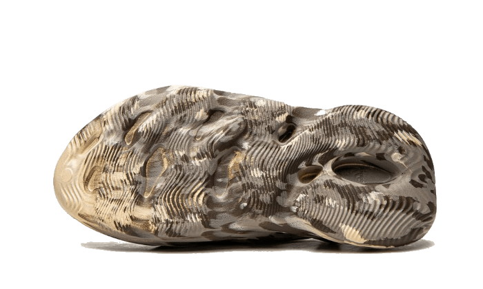 Overkicks - Yeezy Foam RNNR MX Cream Clay (GX8774) - detalle suela