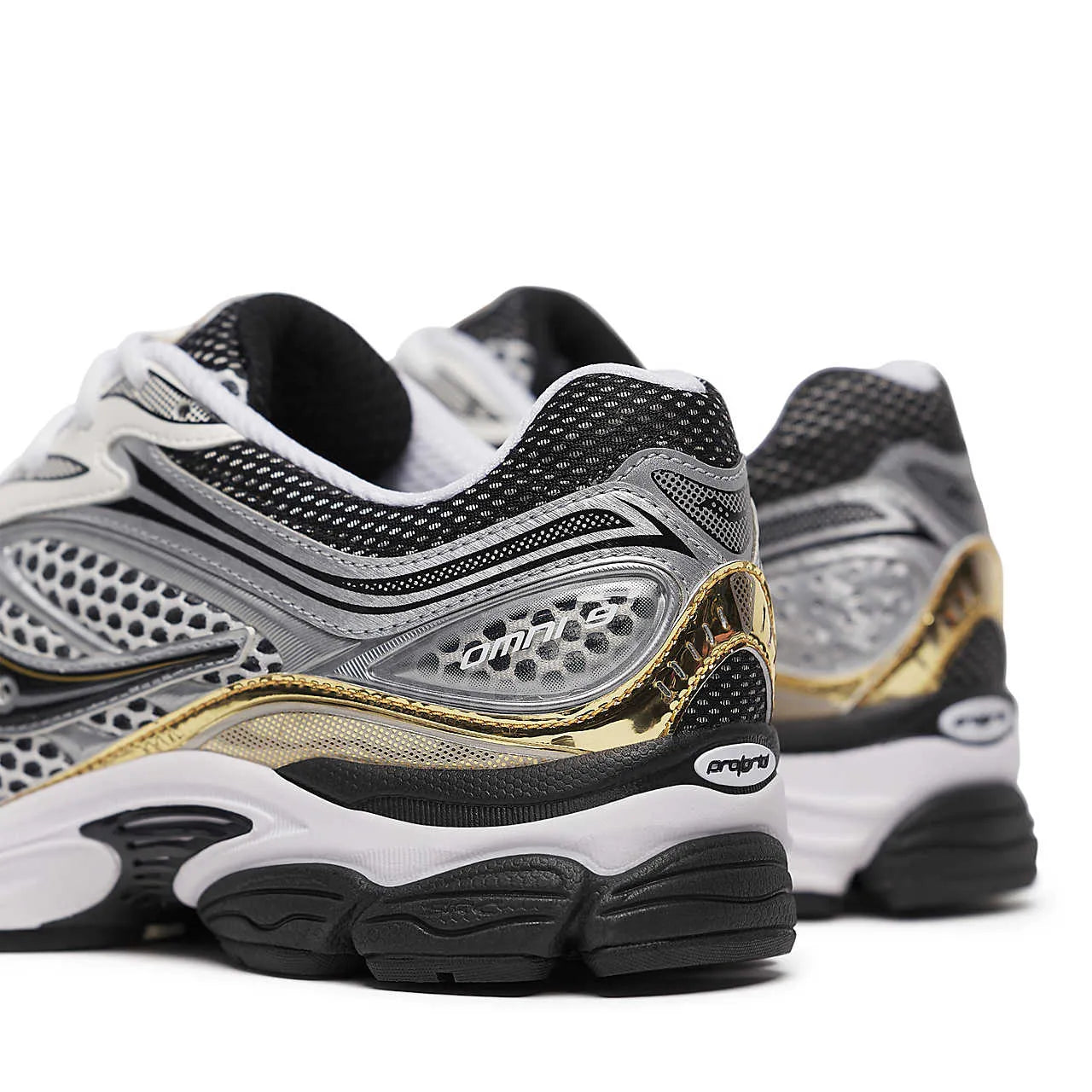 Saucony ProGrid Omni 9 Silver Gold