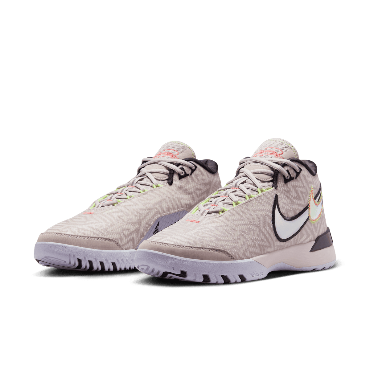 Nike Zoom LeBron NXXT Genisus Platinum Violet 3