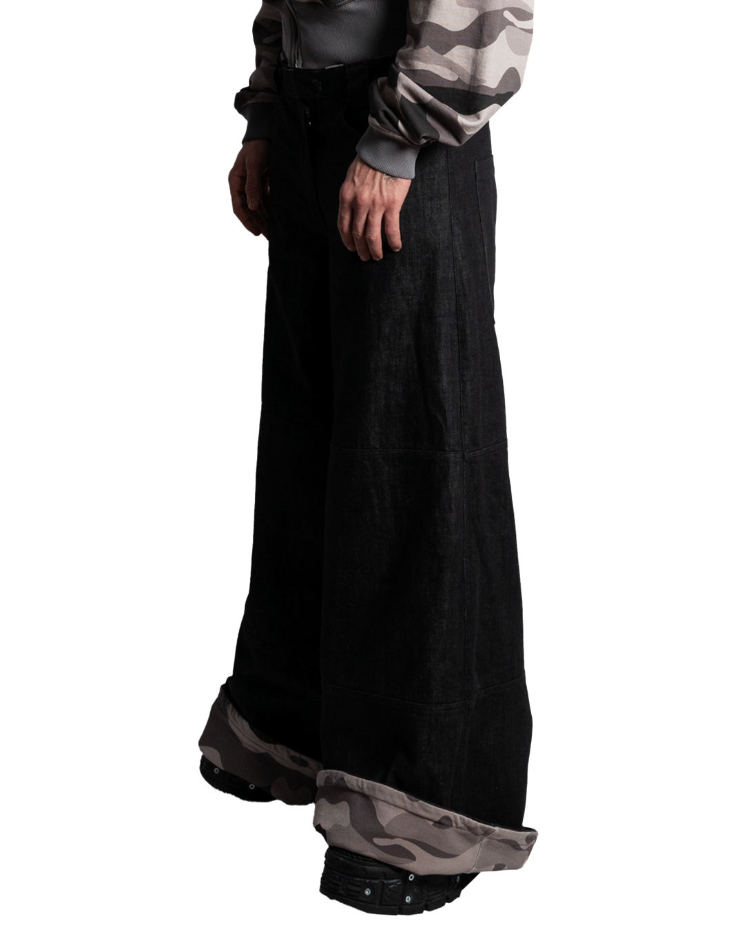 CAMO/DENIM REVERSIBLE PANTS