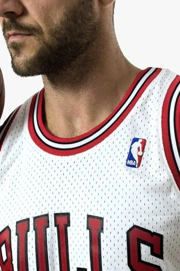 Mitchell & Ness Swingman Jersey Chicago Bulls 1997-98 Dennis Rodman White
