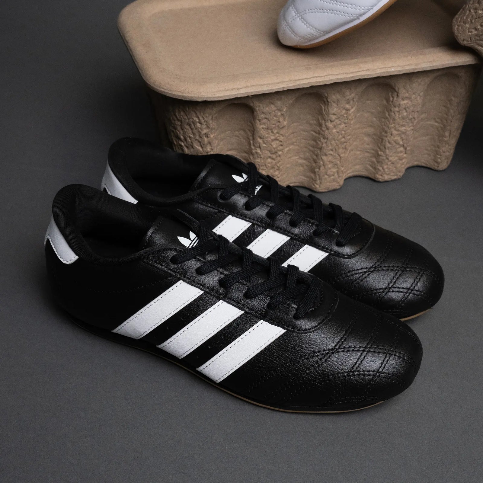 adidas Taekwondo Core Black Cloud White Gum
