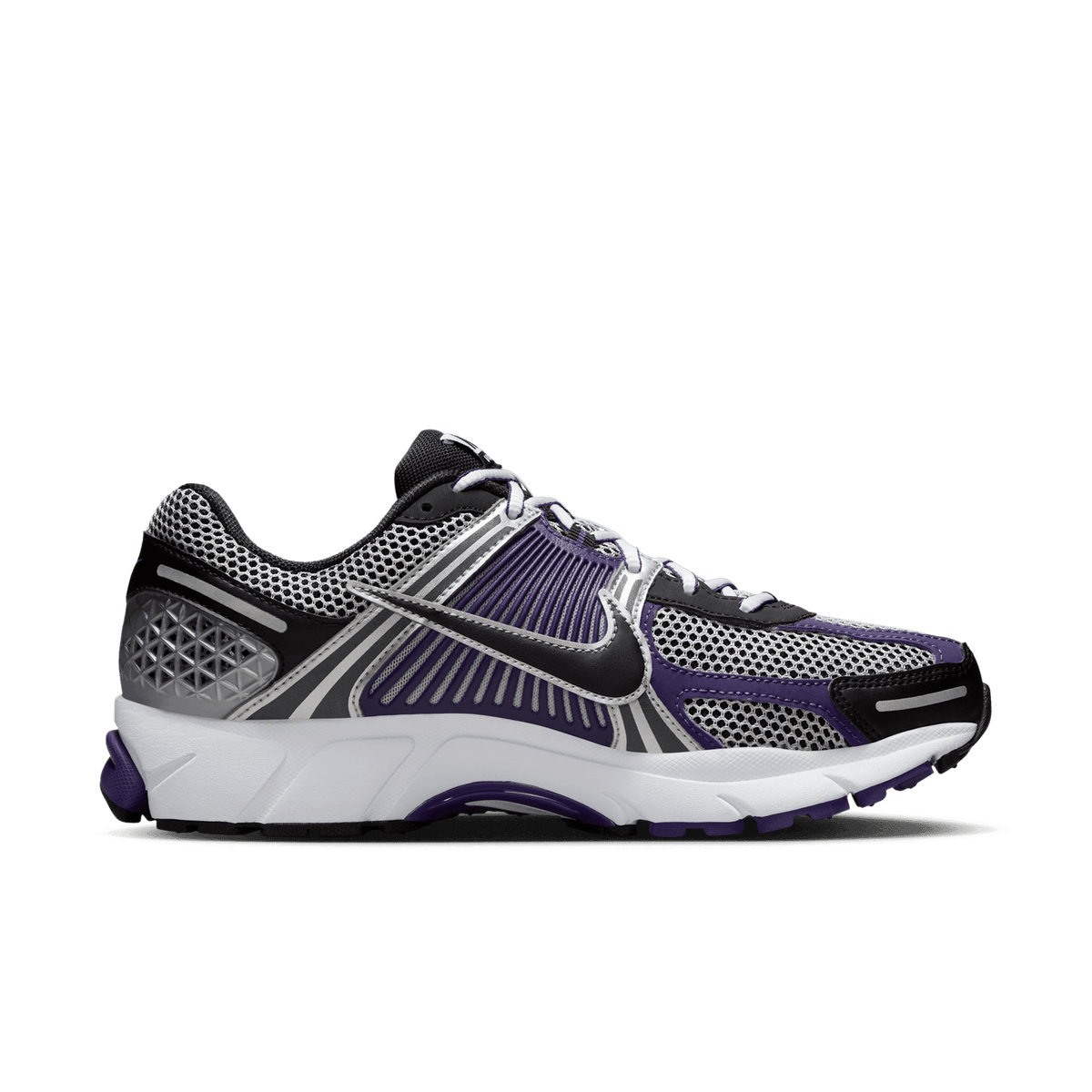 Nike Zoom Vomero 5 Metallic Silver Court Purple 1