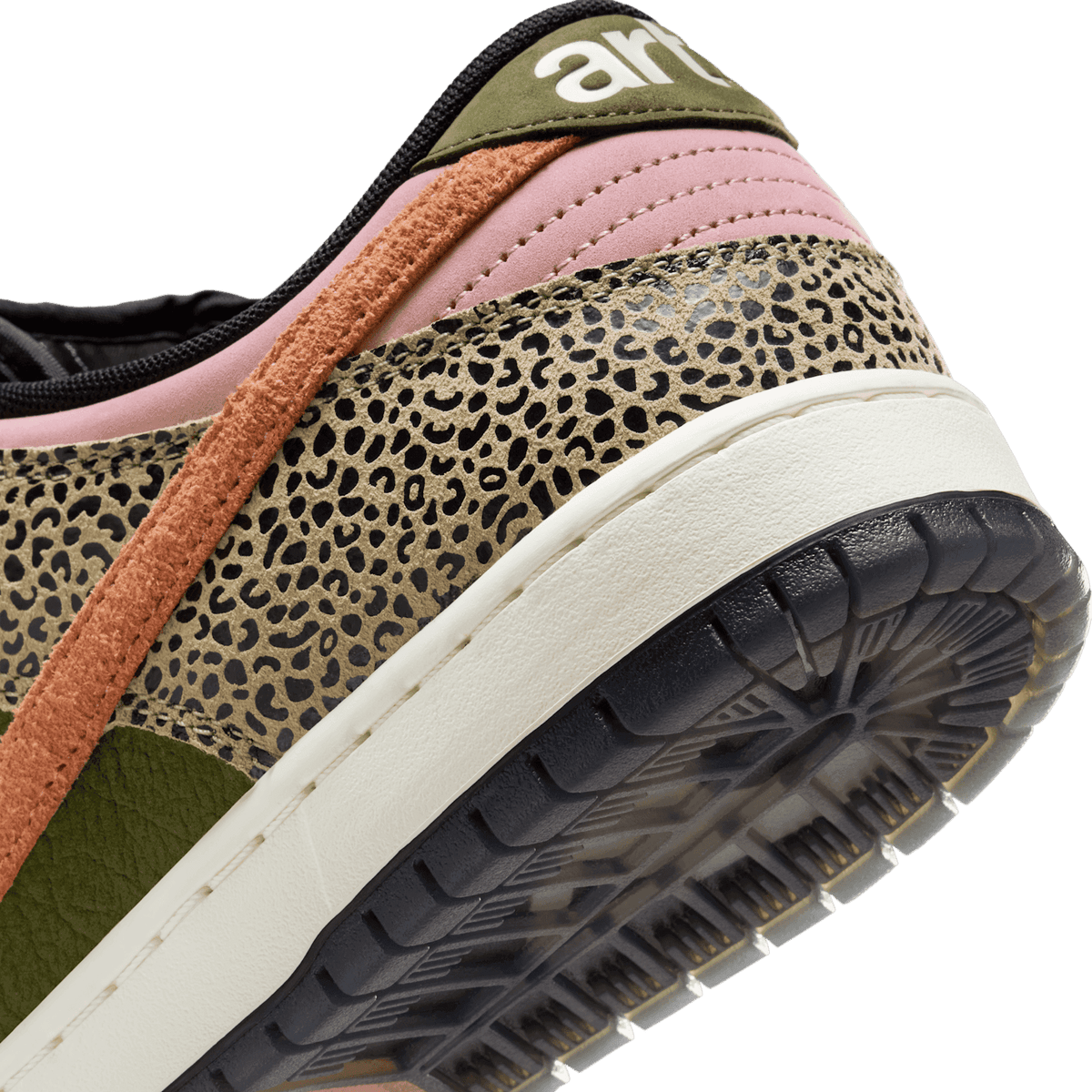 Nike SB Dunk Low Arts-Rec 8