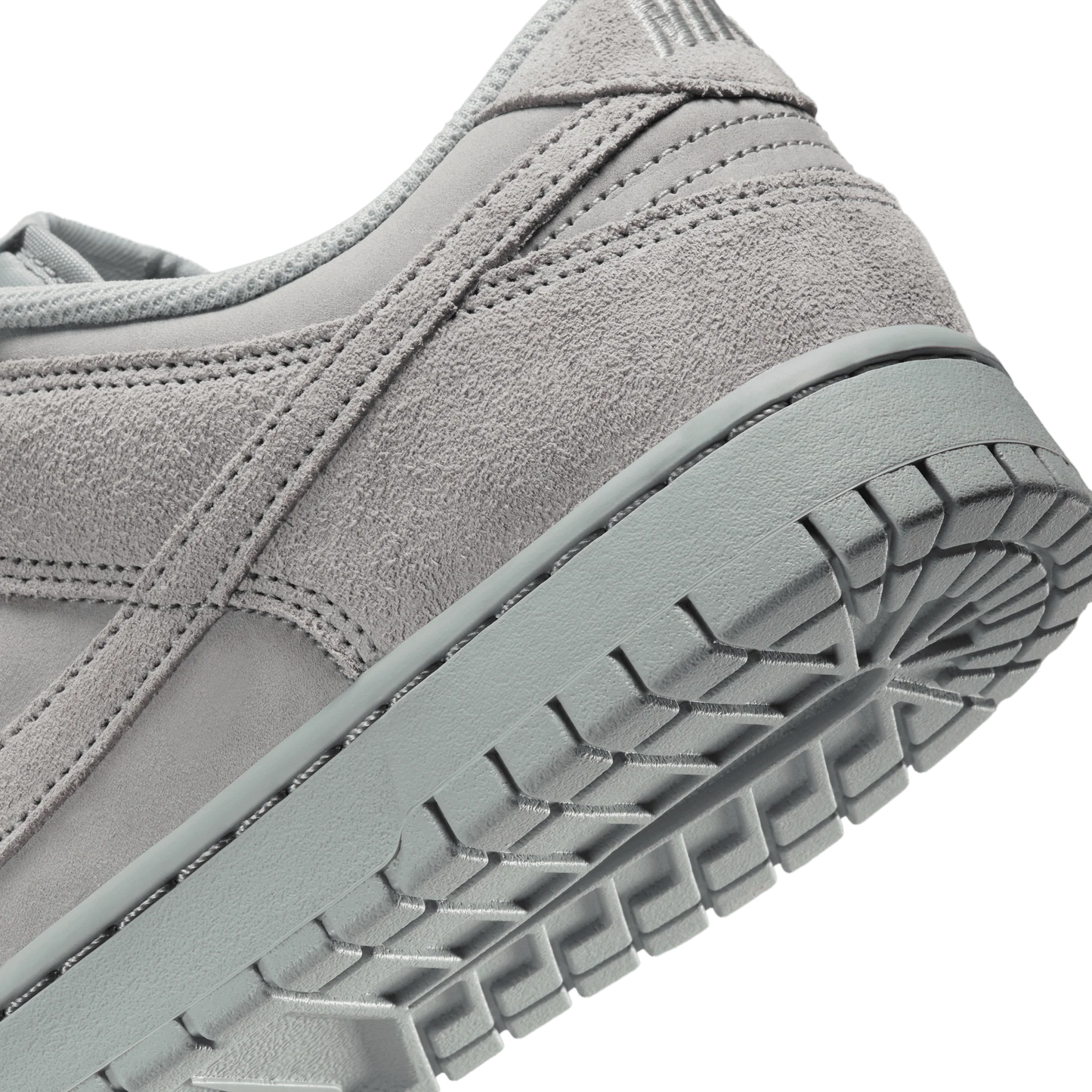 Dunk Low SE Wolf Grey