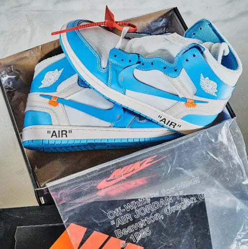 Air Jordan 1 x Off-White Retro High OG 'UNC'
