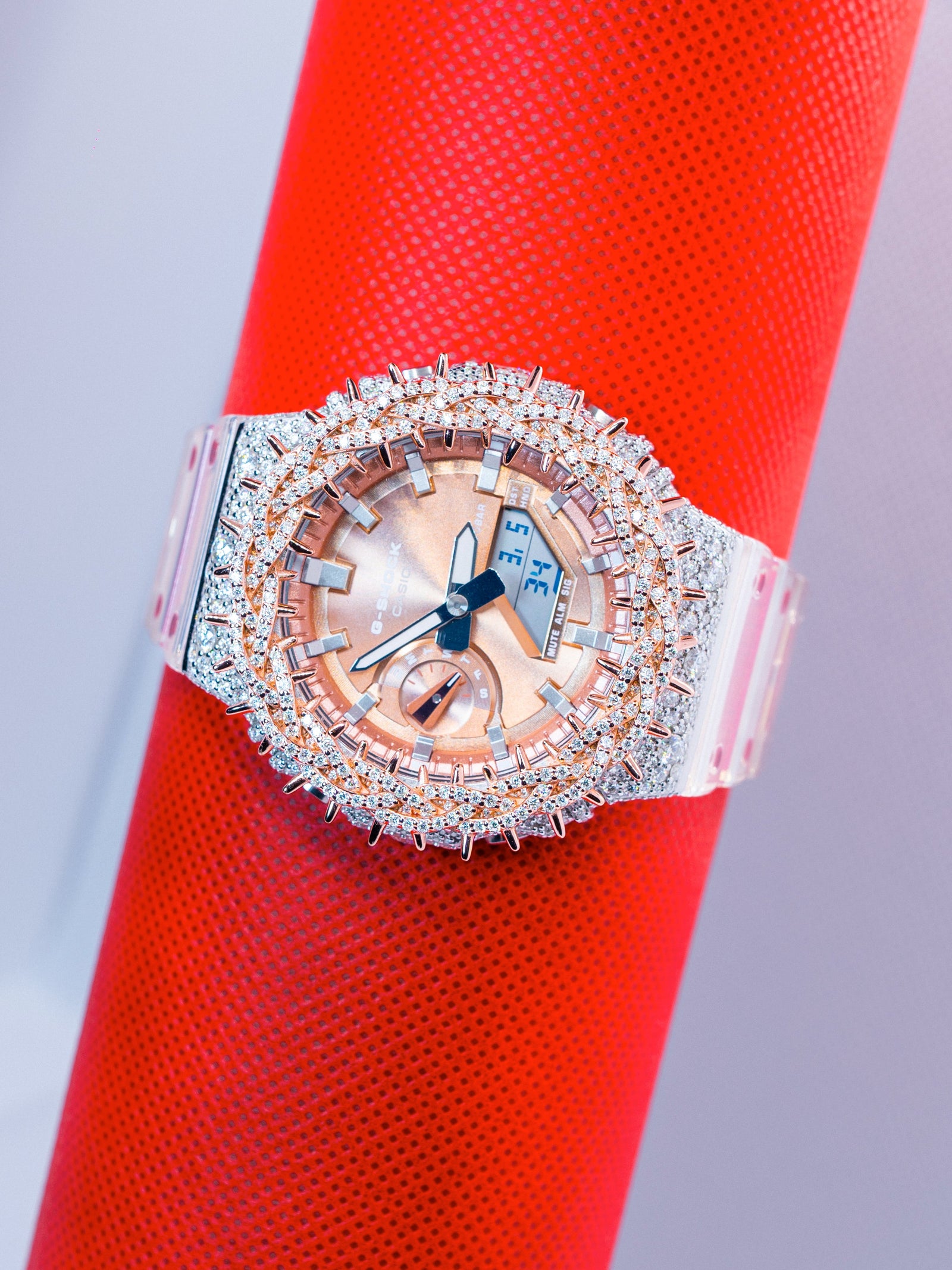 G-shock personalizado con brillantes