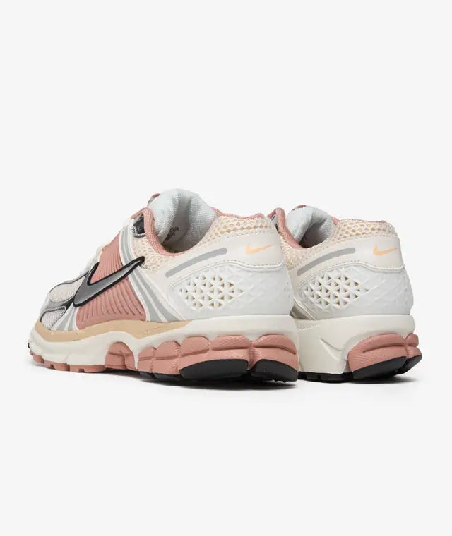 Nike Zoom Vomero 5 Sail Particle Pink