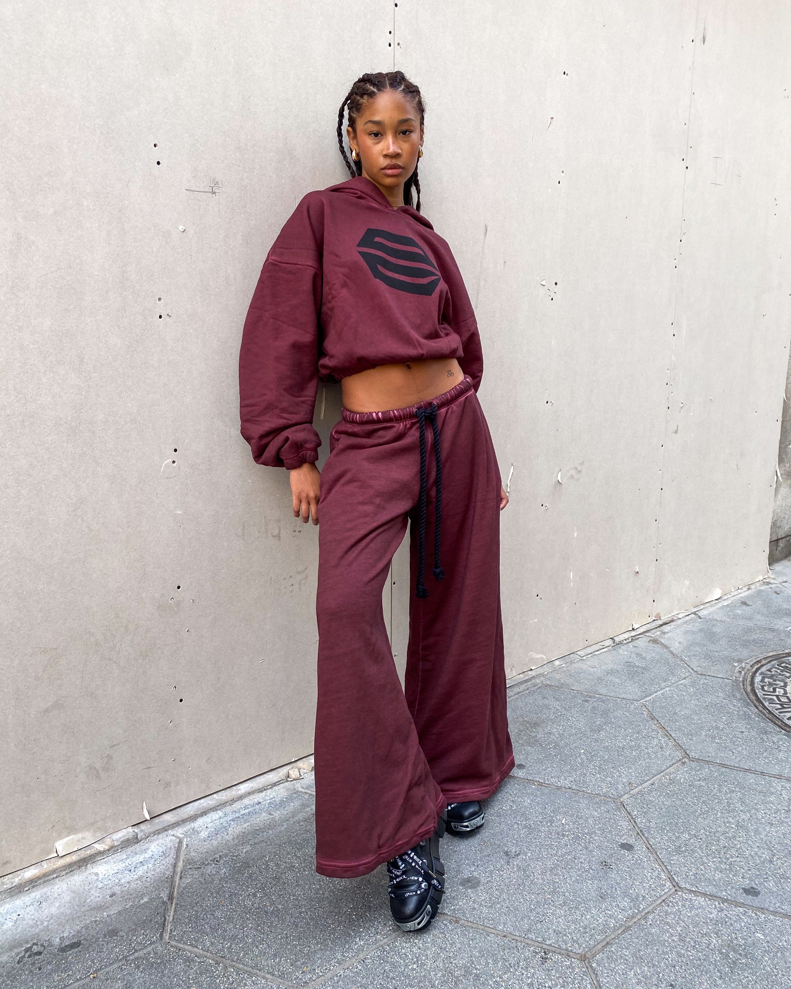 HEAVY-WEIGHT WASHED RED REVERSE LOGO HOODIE