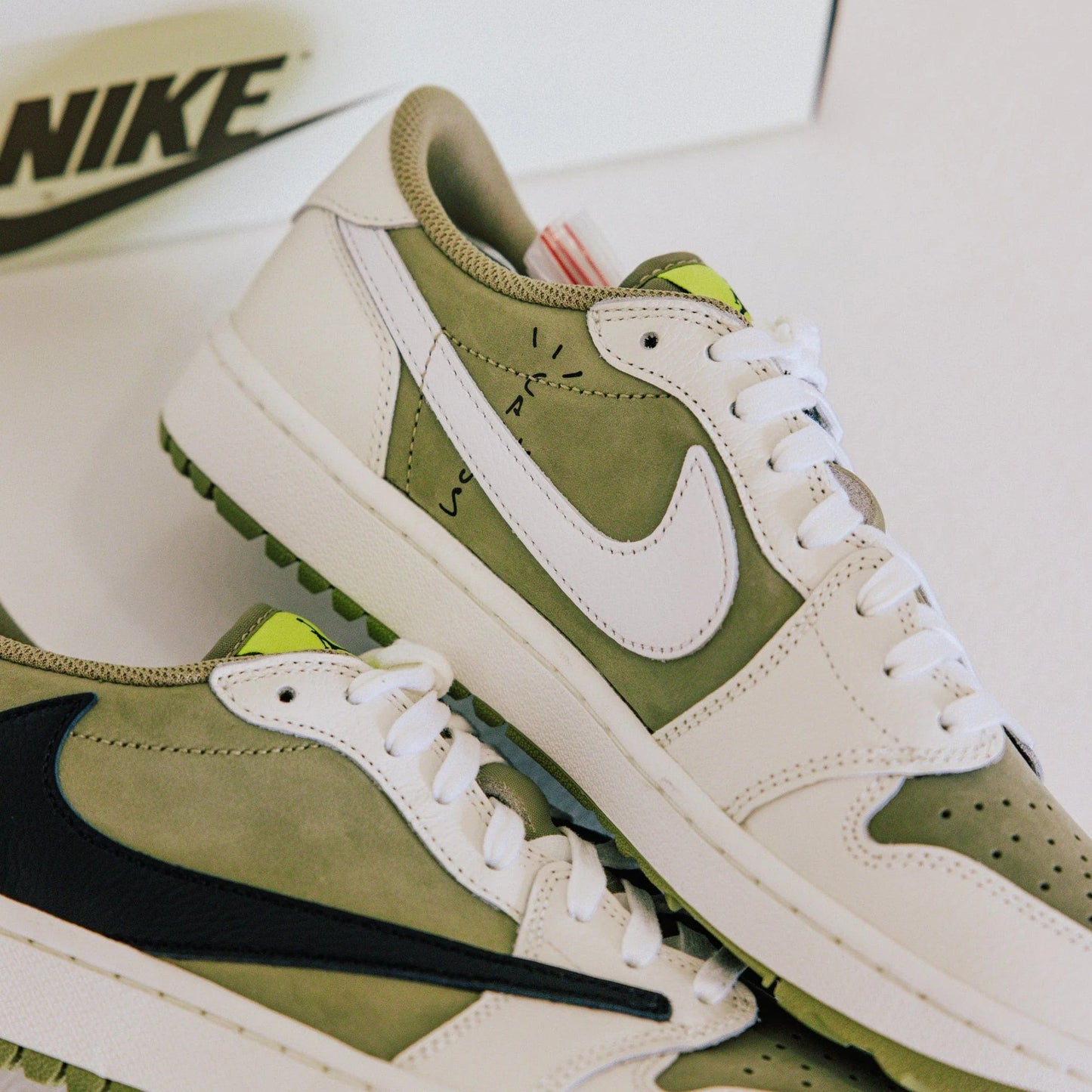 Air Jordan 1 Retro Low Golf Travis Scott Neutral Olive