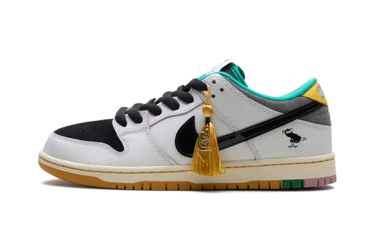 Nike SB Dunk Low CSEF