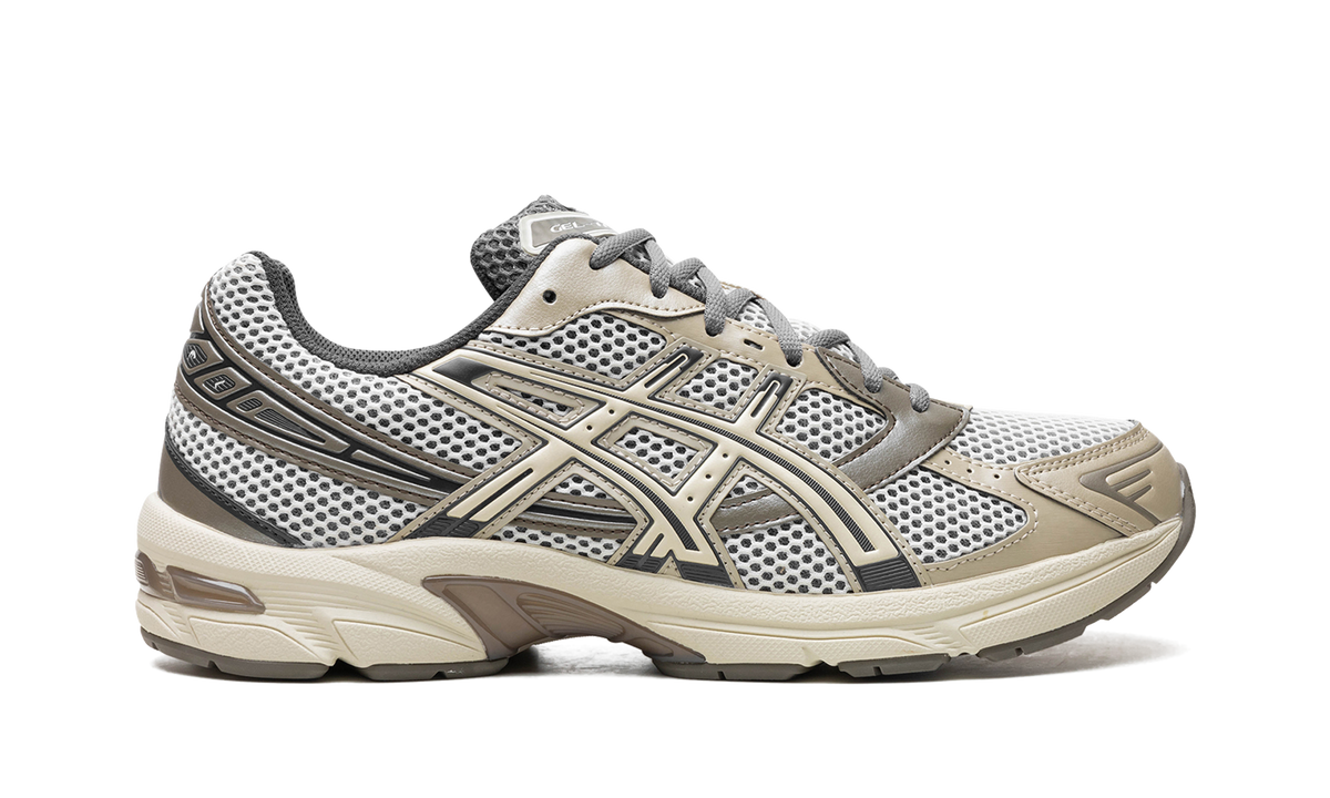 Overkicks - ASICS Gel-1130 Birch Dark Taupe (Korea Exclusive) (1201A995-200) - detalle talon
