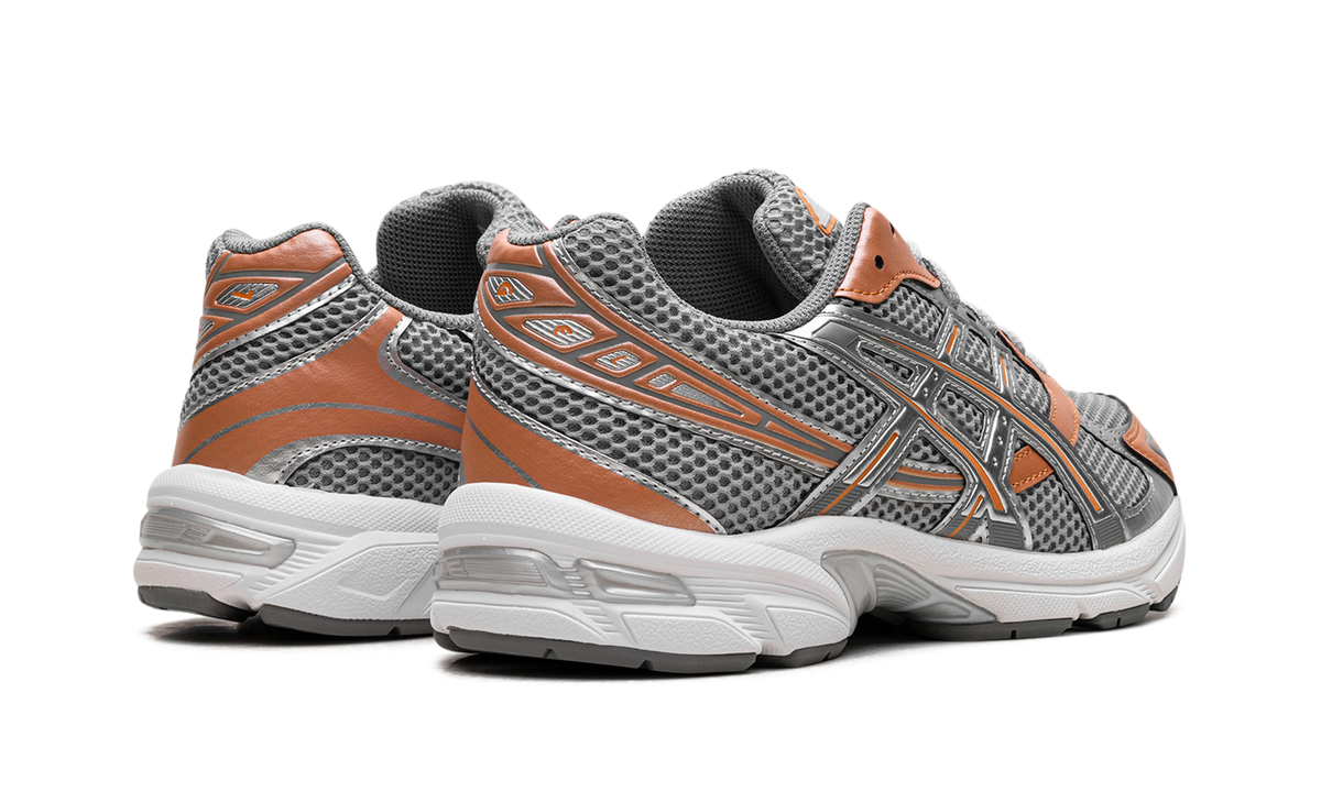 Overkicks - ASICS Gel-1130 Cement Grey Rust Orange (1203A609-020) - par completo