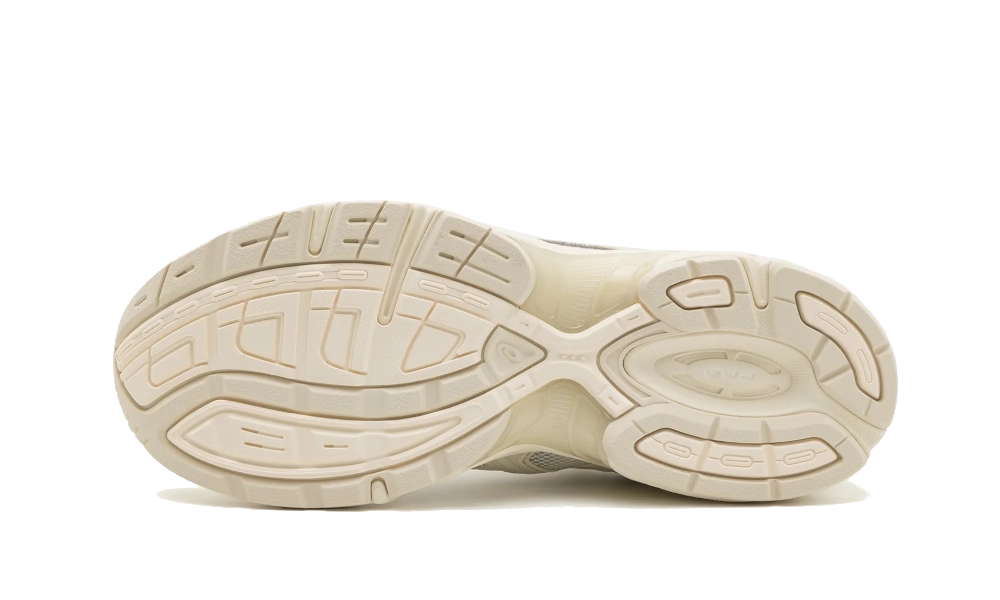 Overkicks - ASICS Gel-1130 Cream Birch (1203A410-100) - par completo