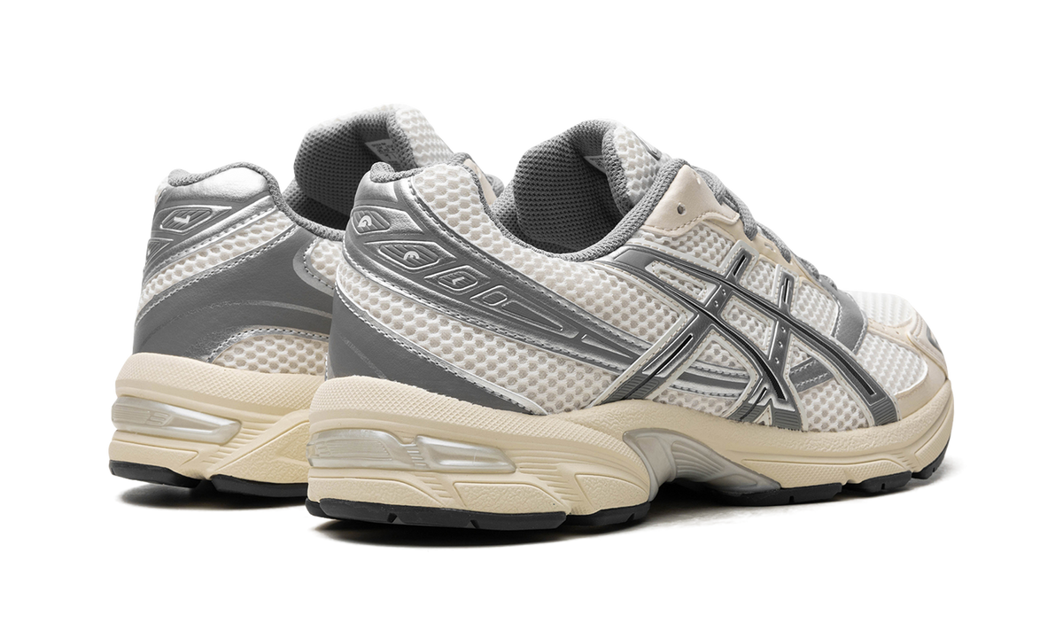 Overkicks - ASICS Gel-1130 Cream Clay Grey (Womens) (1202A164-116) - par completo