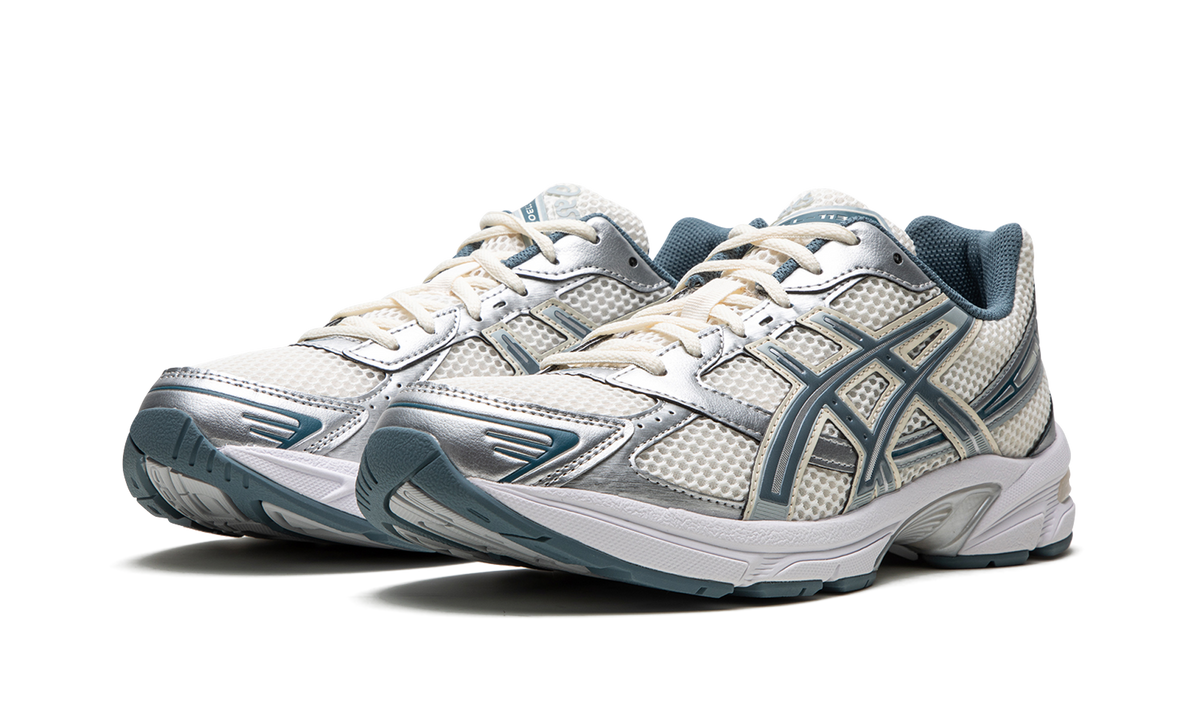 Overkicks - ASICS Gel-1130 Cream Ironclad (1201A256-115) - vista trasera