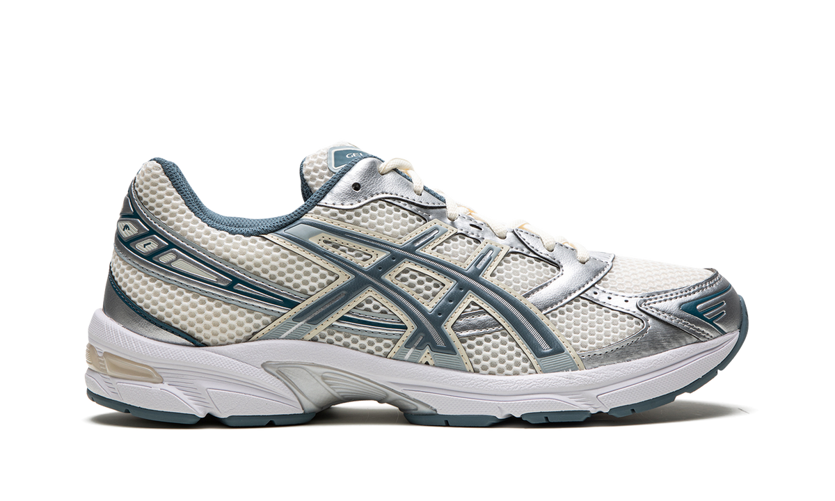 Overkicks - ASICS Gel-1130 Cream Ironclad (1201A256-115) - detalle talon
