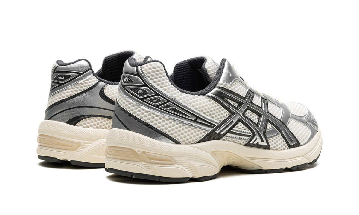 Overkicks - ASICS Gel-1130 Cream Pure Silver (1203A310-100) - par completo