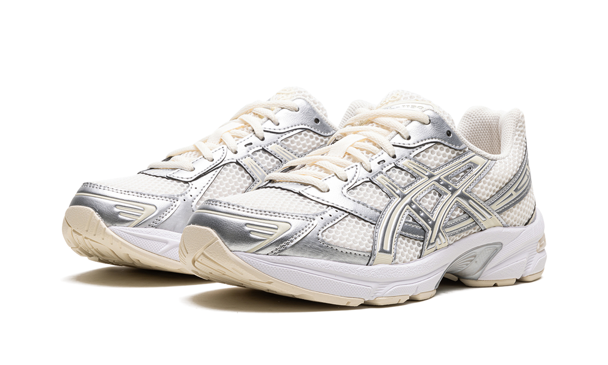 Overkicks - ASICS Gel-1130 Cream Pure Silver (Womens) (1202A164-107) - vista trasera