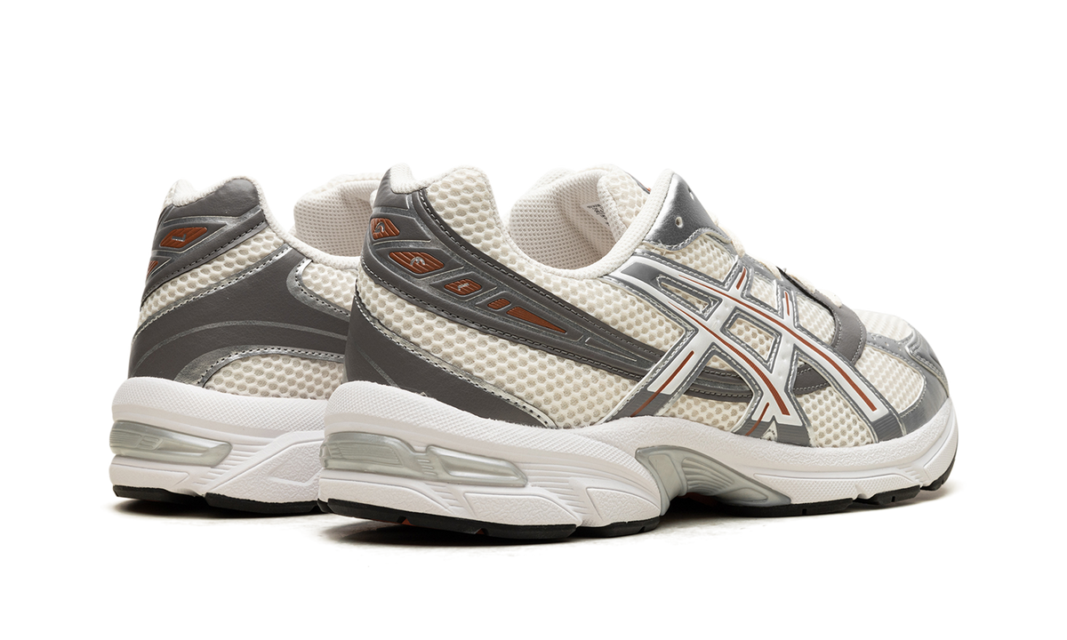Overkicks - ASICS Gel-1130 Cream White (1201A256-120) - par completo