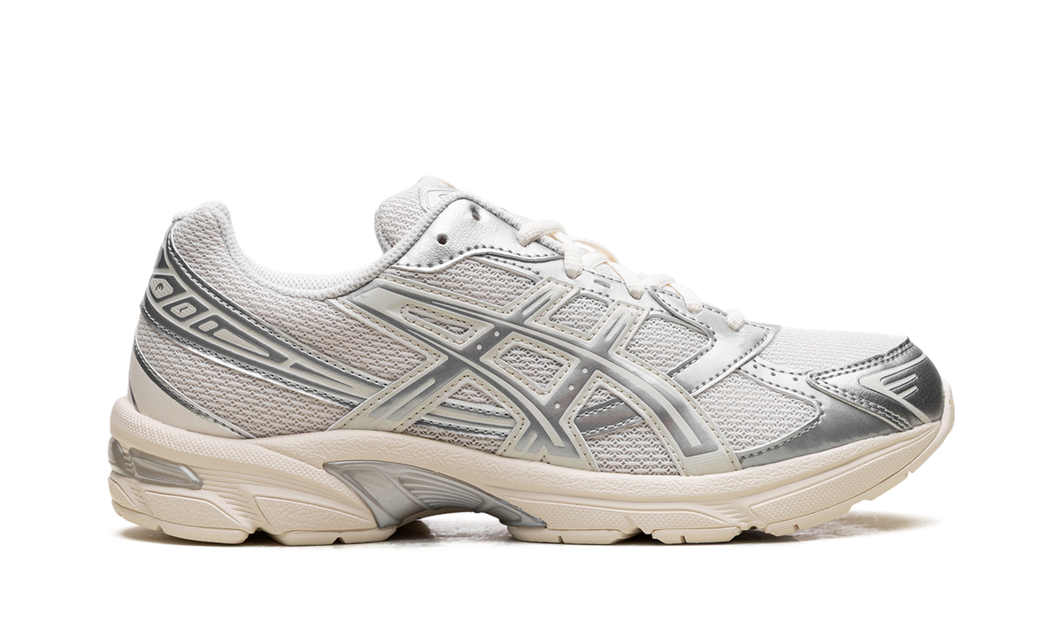 Overkicks - ASICS Gel-1130 Holiday Pack Cream Pure Silver (1203A997-100) - detalle talon