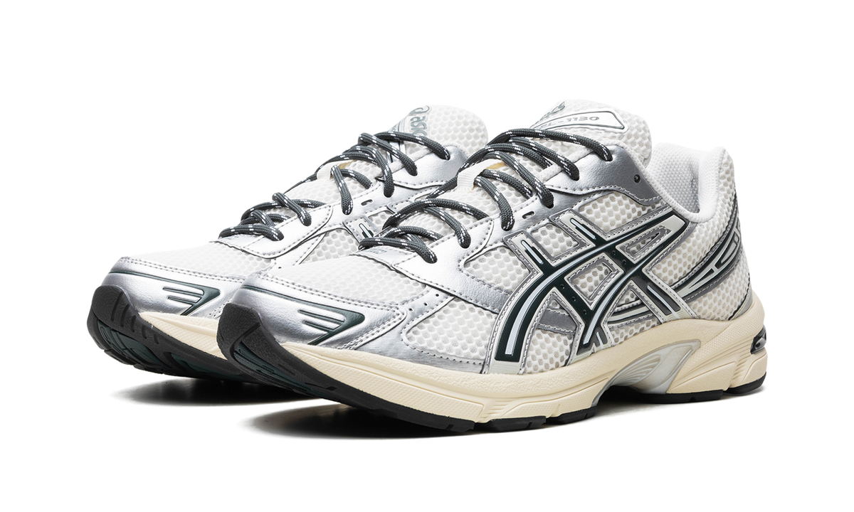 Overkicks - ASICS Gel-1130 Kith Cream Scarab (2024) (1203A565-100) - vista trasera