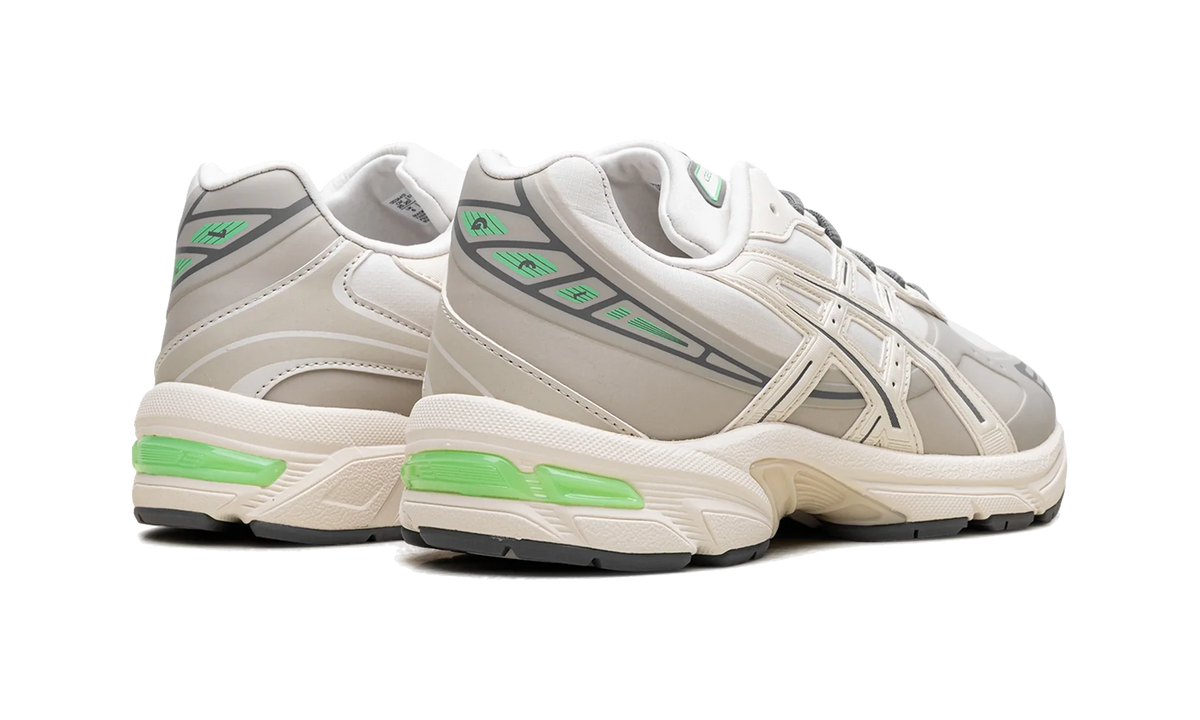 Overkicks - ASICS Gel-1130 NS Cream Carbon (1203A413-100) - par completo