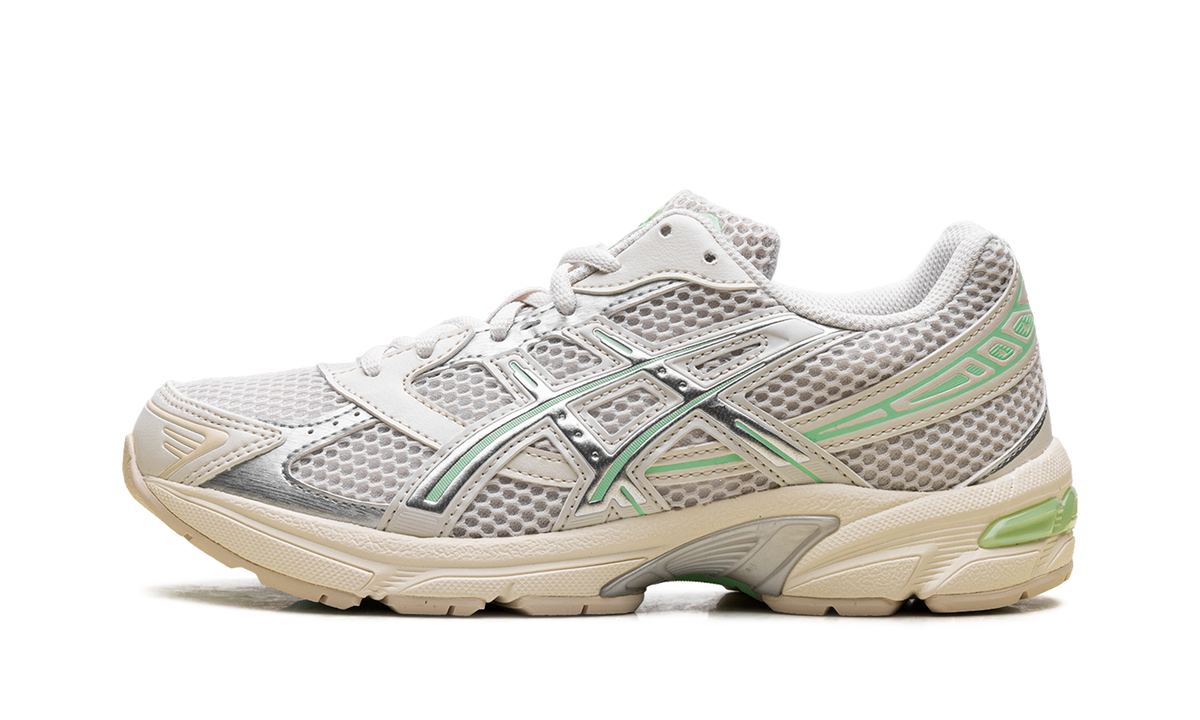 Overkicks - ASICS Gel-1130 Pale Oak Menthol (Womens) (1202A164-200) - vista lateral