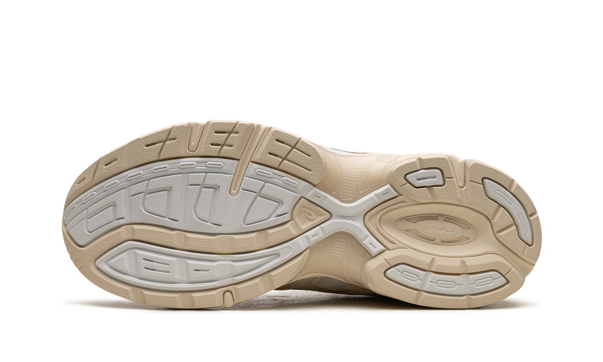 Overkicks - ASICS Gel-1130 White Birch (Womens) (1202A163-100) - vista superior