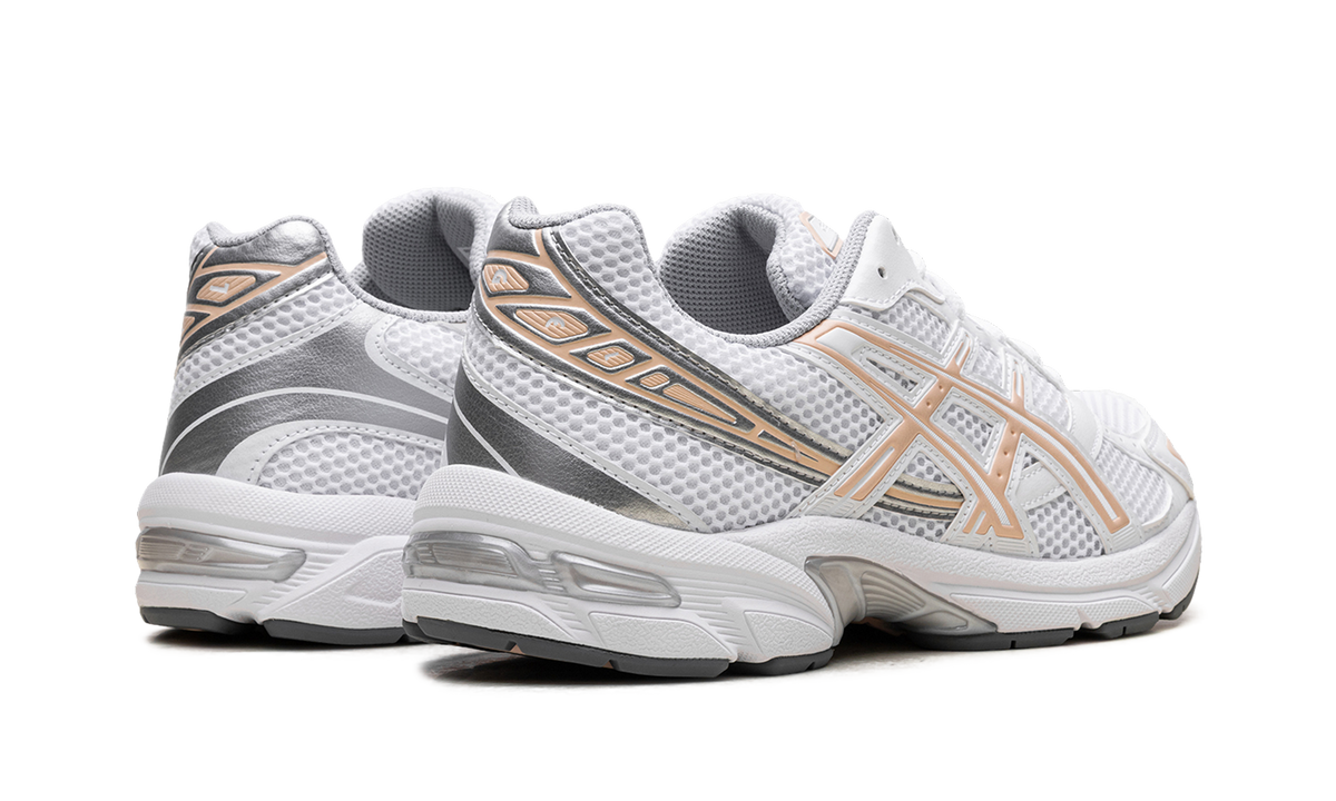 Overkicks - ASICS Gel-1130 White Bisque (Womens) (1202A164-123) - par completo